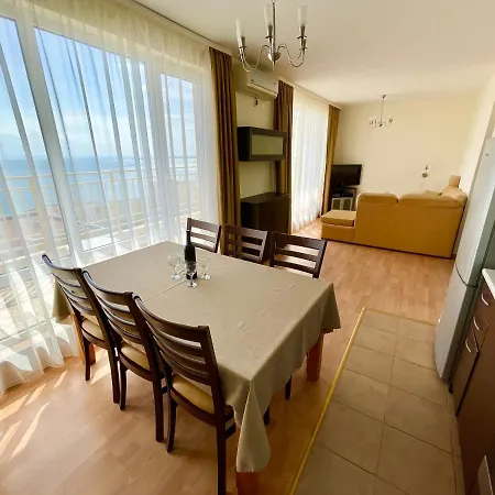 Appartamento Bay View In Saint Vlas *