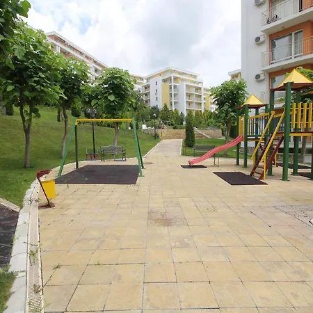 Bay View In Saint Vlas Apartament