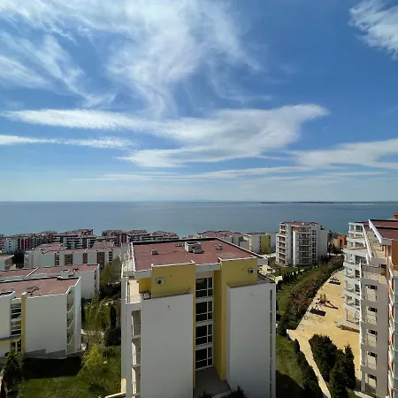 Bay View In Saint Vlas Apartament